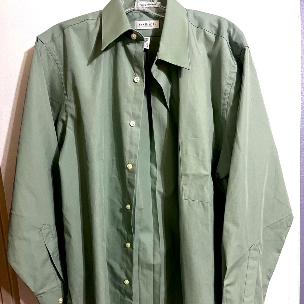 Green Van Heusen Button-Up Men’s Button up Shirt